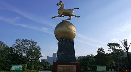 不锈钢金属雕塑的表面加工工艺